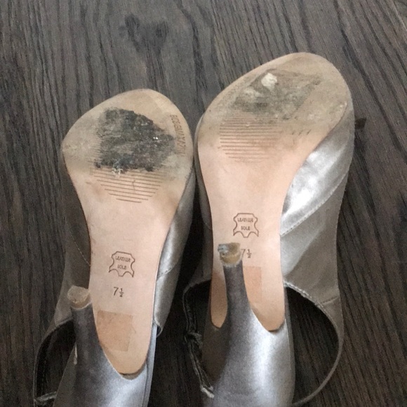 BCBGMAXAZRIA Heels - Picture 5 of 6